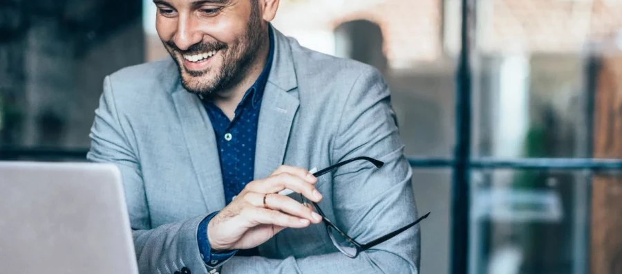 La evolución del talento en marketing digital: ¿Quiénes están liderando la reconversión profesional?